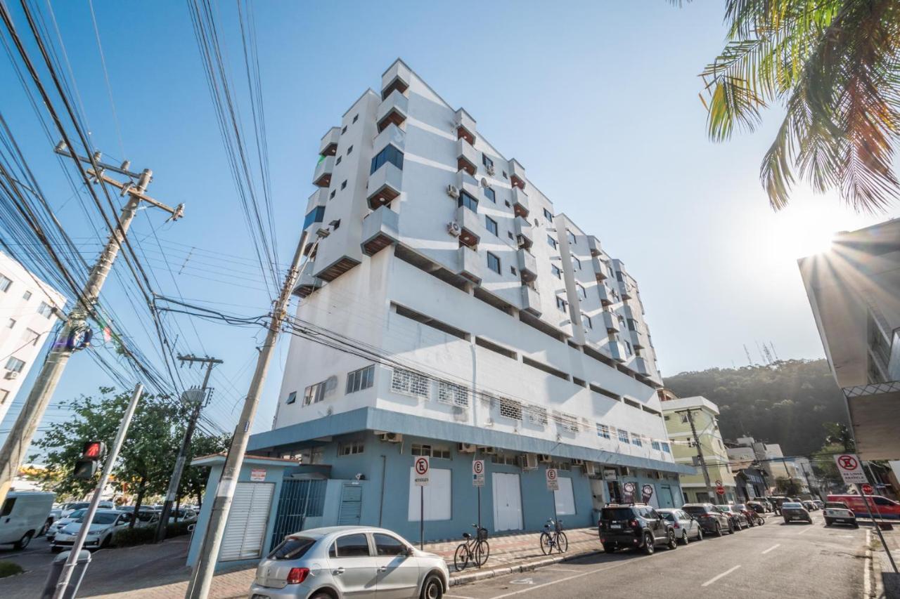 O Melhor Do Centro! Apto 01 Dormitorio Com Garagem E Ar Condicionado Balneário Camboriú Eksteriør billede